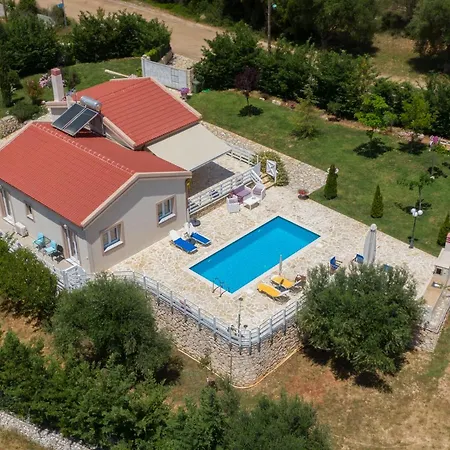 Country Style Christina Villa Pouláta