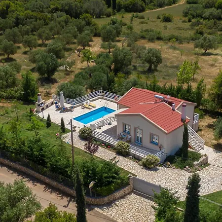 Villa Country Style Christina *