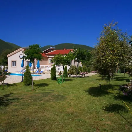 Country Style Christina