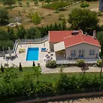Villa Country Style Christina