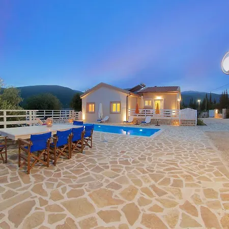 Villa Country Style Christina *