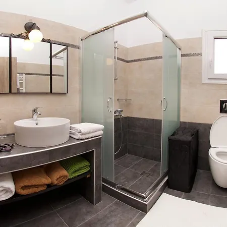 Country Style Christina