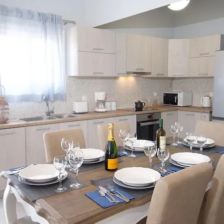 Country Style Christina Villa *