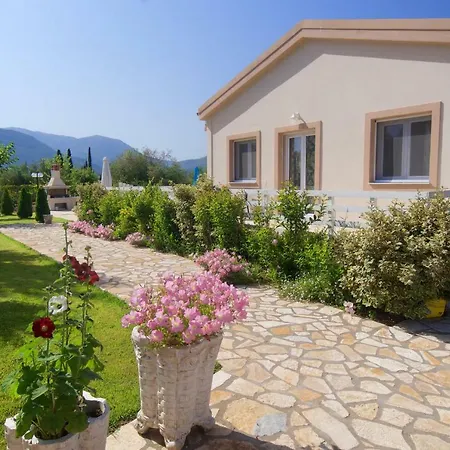 Country Style Christina *