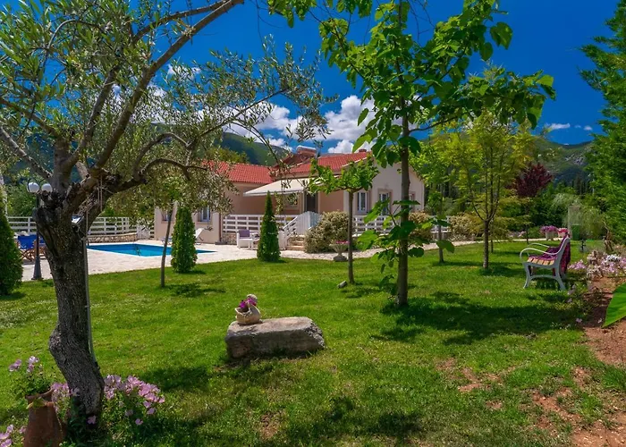 Country Style Christina